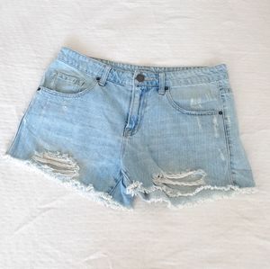 BDG Distressed shorts